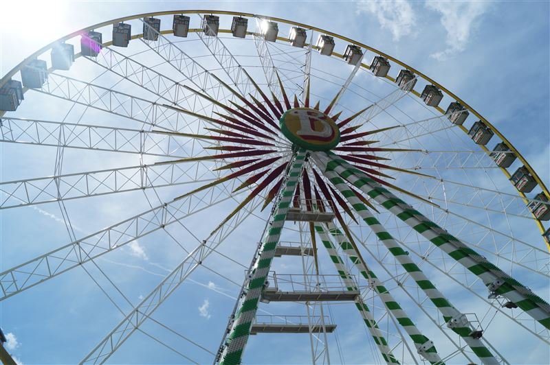 DERKirmeskanal's profile picture. Kirmes Videos deutschlandweit