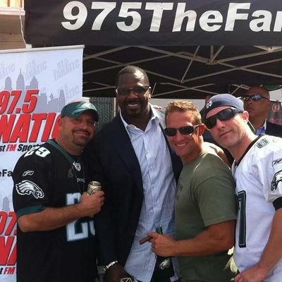 I ONLY BLEED GREEN...EAGLES 4 LIFE!!