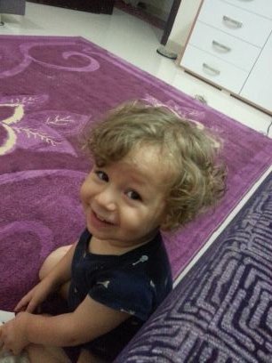 busraoztekin1's profile picture. Hayat bir uykudur, ölünce uyanır insan. Sen erken davran, ölmeden önce uyan. / Mevlana