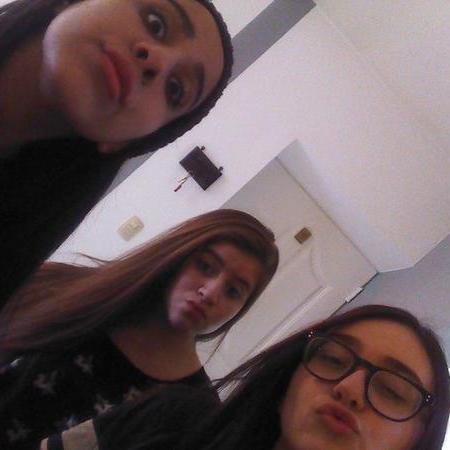 The best bitches living life. shots: http://t.co/N2aadhYSvJ. http://t.co/LHQ17b3ofy
