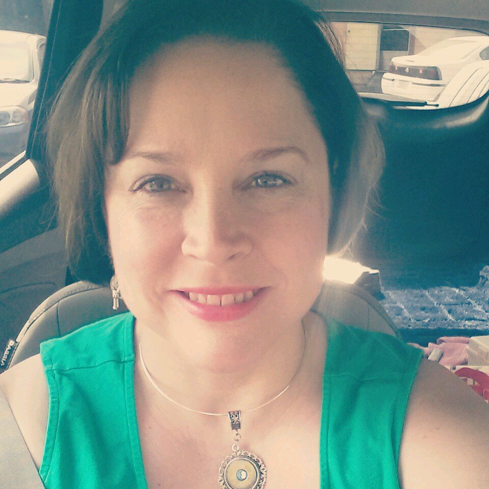 Enjoy music, quilting,  jewelry making, playing tennis,Siamese cats. Looking for inspiration and God.