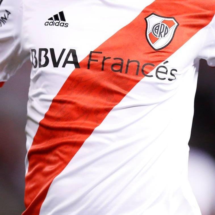 seguinos y te seguimos. RIVER, su historia.