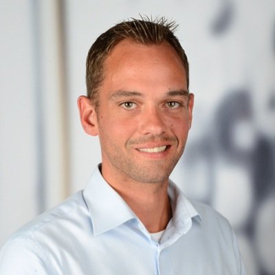 Privatkundechef i Arbejdernes Landsbank, område Aalborg. Født i Nordjylland og jeg vil dø her engang. #AaB!