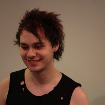 Free follow bc ily follow @cliffordplease_ ilysm