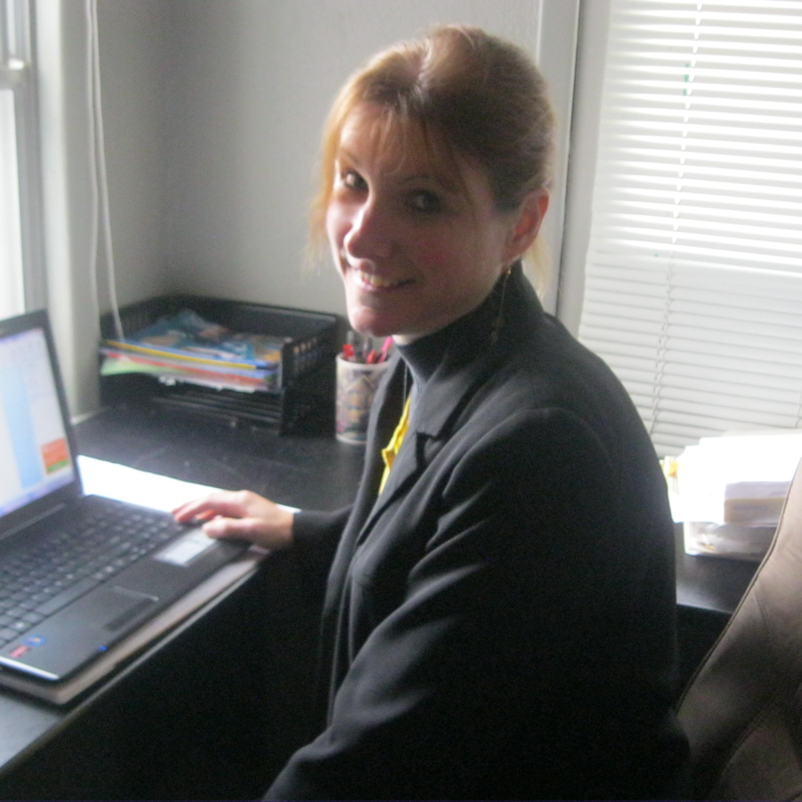 Homeschool Mom of 5, happily married, Christian, loves Jesus!