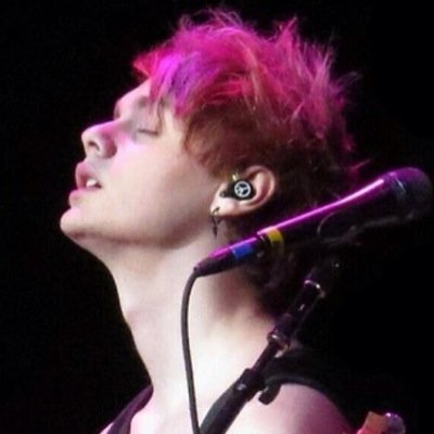 u should follow me @nerfgun5sos