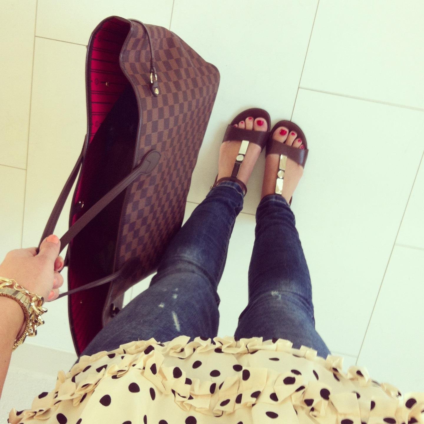 FashionsEndless's profile picture. I am a fashion & lifestyle blogger. This is my link http://t.co/izTPsL4td9