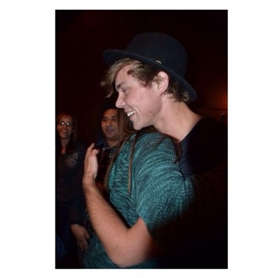 5soshuggingfan Profile Picture