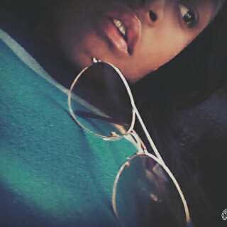 I like Parting! And meeting new people!! So follow up peeps,I'm a kind and very Fragile girl
