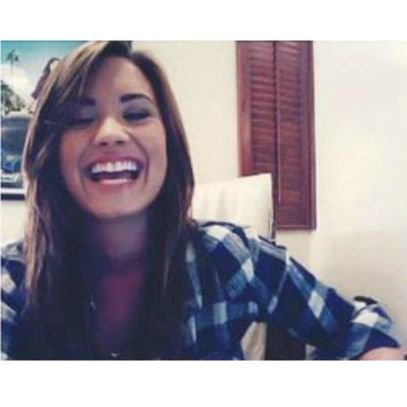 Quien me la clava, sangra. Demi Lovato, Jonas Brothers, Luis Fdez, Anahi. • Jessi, Natt, Afri, Lau • Daniel(♡˙︶˙♡)