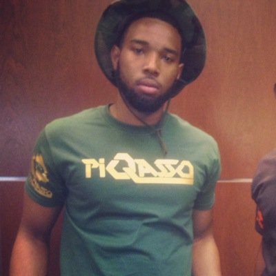 #UNCC Graphic Designer/Entrepreneur CEO: PiQasso Customs @PiqassoCustoms CEO: Music Fiend Mixtapes | Music Fiend Recordings @MusicFiendNC