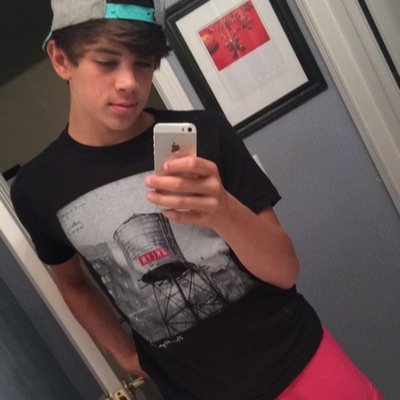 FOLLOW @raspberryrupp FOR A DM TO 2/12 + DILLON AND SAMMY!