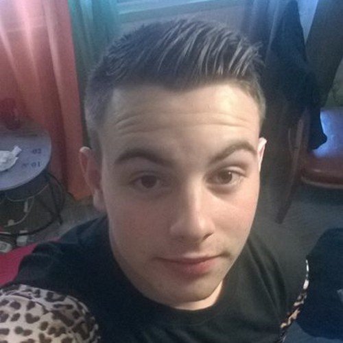 Je suis trop poseyyyyyyyyyyyyyyyyyyyyyyyy
