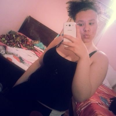 is it cuz ya bishh PRETTY& WEALTHY?