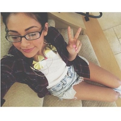 Bethany is someone i cant explain my for Lоvё ~ @тнaтмотagїяl Met beth- 4~30~14  she followed 8-12-14