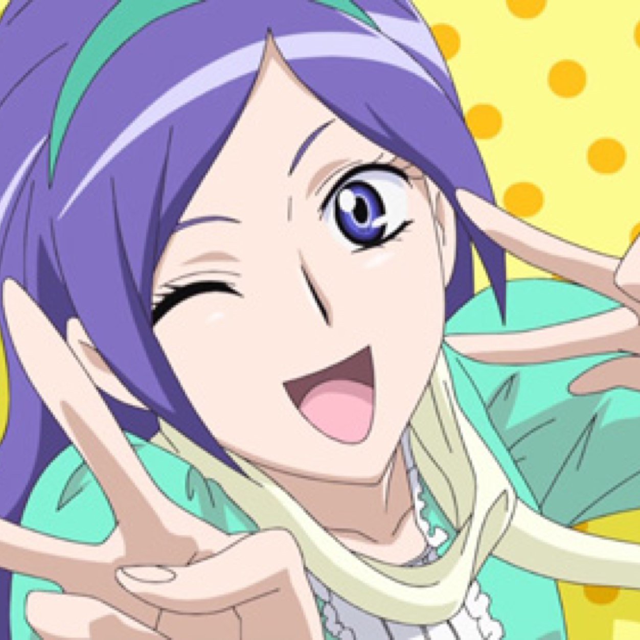 Hello I'm the beautiful and smart Miki! I'm 18 and I go to Private Torigoe Academy. I hope we can be friends! #Single #OpenRP