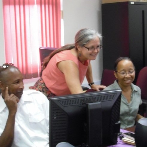 Earth science teacher in the Bronx. Fulbright Scholar ‘09-10, Fulbright Alumni Ambassador ‘12-14. NOAA Teacher at Sea ‘19, Infiniscope Advisory Board member ‘21