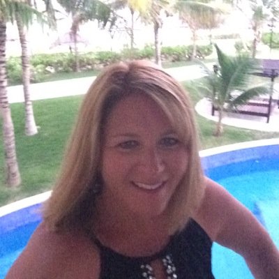 JenniferMeado19's profile picture. 