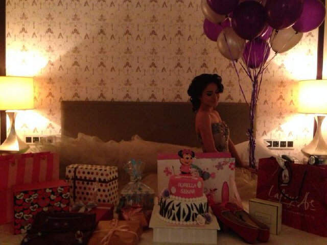 sekarruella's profile picture. Model|MC|Host|Presenter|SocialActivities|Talkactive|Moodie|HiperActive|Mind-Runner|TravelJunkie|Fashionista|Shoppahollic|FoodLover|VIEW,FOLLOW & LET'S TALK! ;)