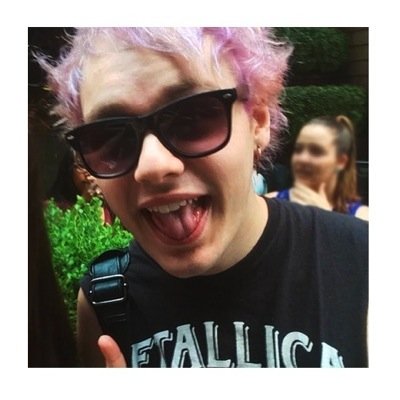Im michael..play in a weird band //taken by @dyingbuttcrfly//Bi