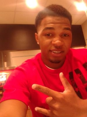 young_boyRLPolo's profile picture. Small Town BIG DREAMS #11 #RB #ALJ . .           Football is life