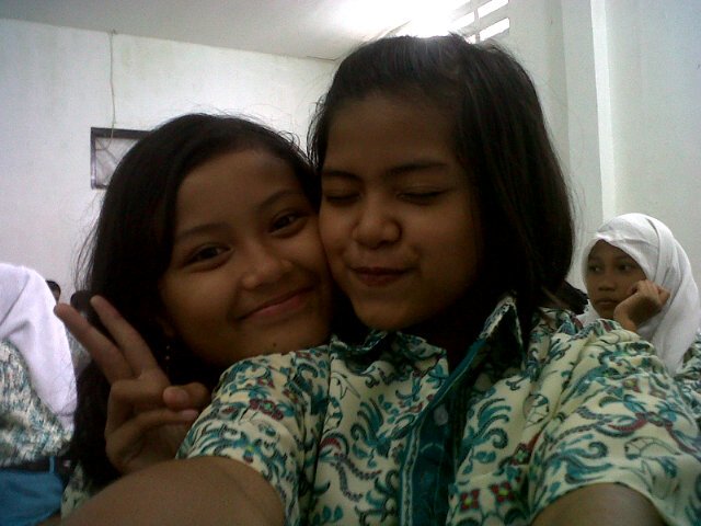 BENDAHARA 2 of 7A SMPN 3 WARU|
Ketua Kelas:Andhika Lopez
 Wakil Ketua kelas:Audrya Putri Permatasari... SMPN 3 WARU IS THE BEST ♥♡★☺