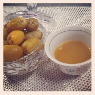 حلم صغير لأمي وتحقق ،أبتغي من ذلك رضاها وبرها ،قهوه نجديه مخلوطه بالهيل والزعفران وخلطه خاصه ،ارجو زيارة المفضله لمعرفة التفاصيل، للطلب 0544297597 .