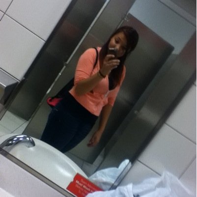 Im bianca , ive had 3 twitters before this i like food alot i also like taking pictures but most of all i love jesus. Follow me dont ask why just do it ;)