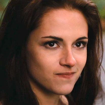 Youngest in the talented Cullen family. Completely in love with Edward. Close to his sisters, Alice and Rose. Protector of Charlie and Renesmee. #CullenSagaRP
