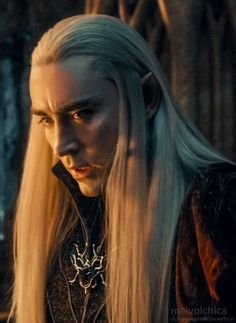 King of Mirkwood.Father of Legolas and @of_mirkwood ..Bow before me, Dwarves annoy me immensely V1: @lady_rakena V2: V3: @roseofmirkwood (Bi  21+ Mc)