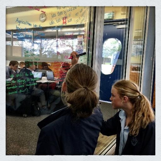 ConnecTED_MDCC's profile picture. Year 7 students tweeting about their learning.