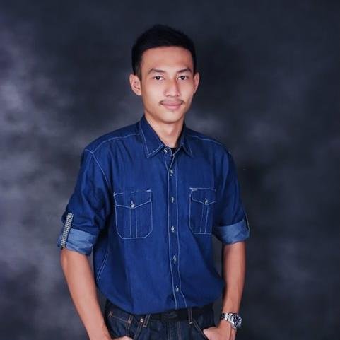 Electrical UII'12| Part of Astroboy FC! | Pria akhir zaman yang punya cita cita membangun keturunan yang sholeh *benerin peci | Ghita Gustiany Zulni ♥