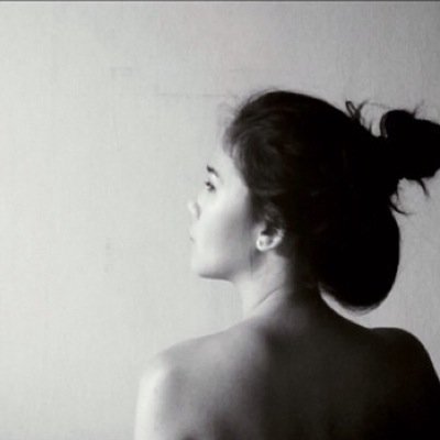 fashion student, (someday may become a) writer, and a dancer.