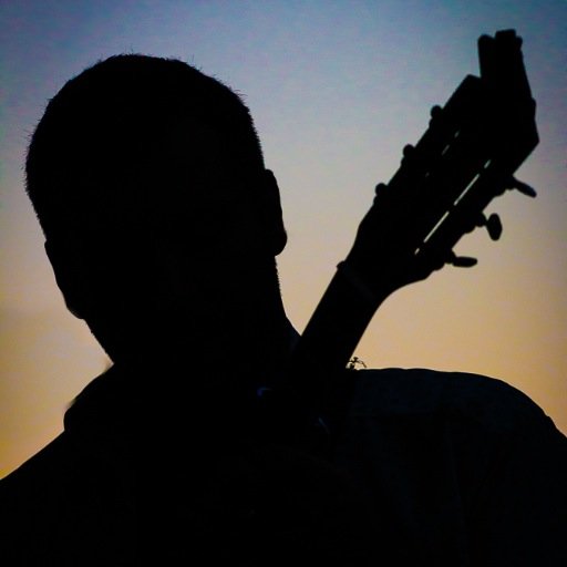 Chuck is a fingerstyle guitarist living in Austin, TX.