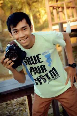 motret...menghasilkan sebuah foto yg ingatan kenangannya jauh lebih kuat dari pada pikiran