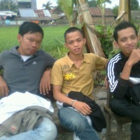 RED. AND BLACk .,,'. Milanisti indanesia kami selalu mendukungMU