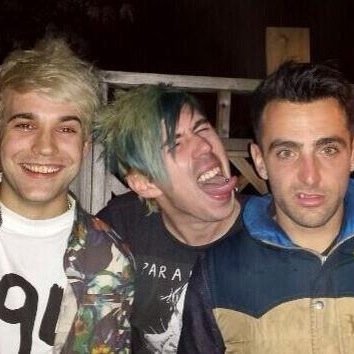 Mtrench_hedley's profile picture. Sing sing to me