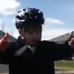 420yolojon's profile picture. oi m8