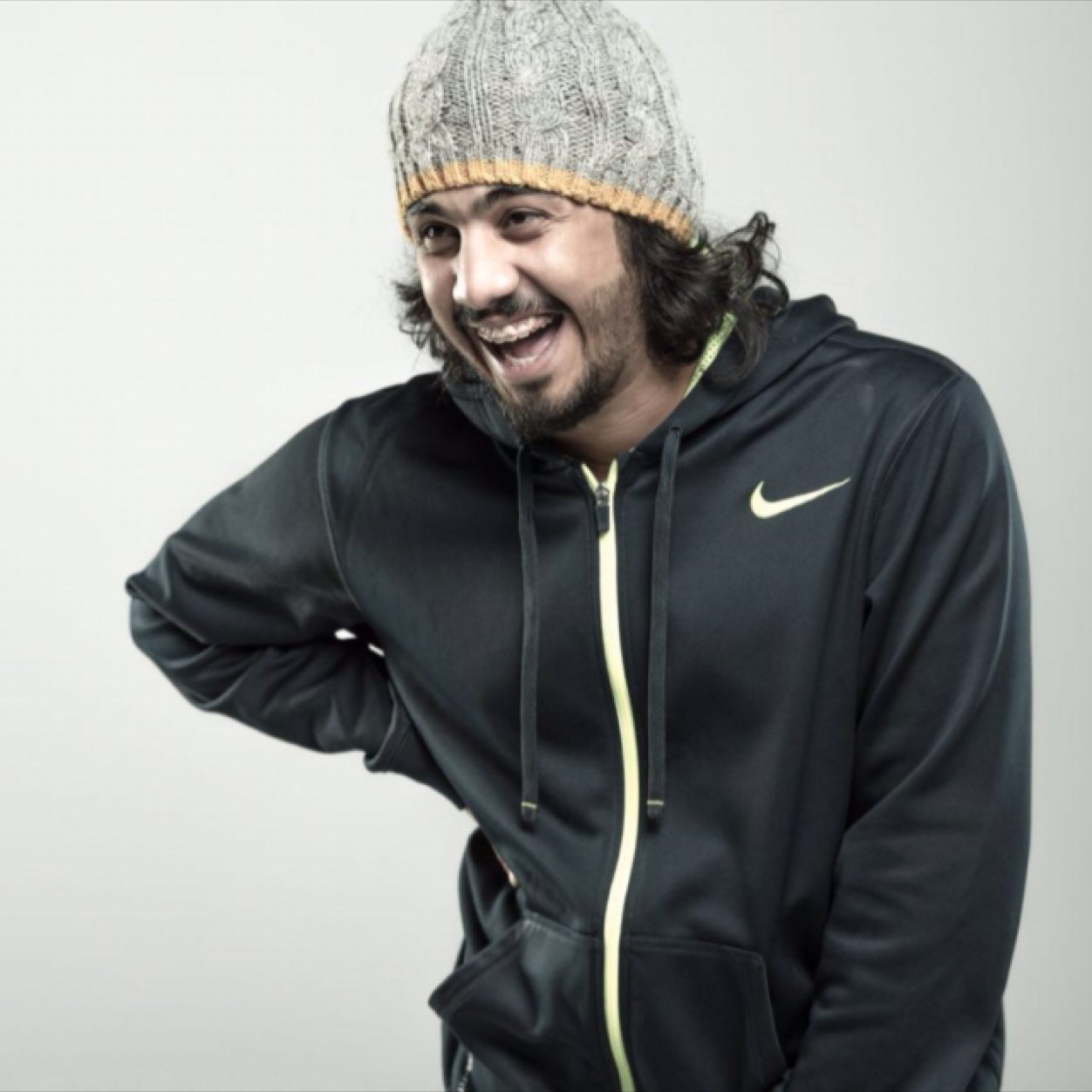 محامي ، هاوي للفنون ستانداب كوميديان وممثل !مكاوي الاب جداوي الام هلالي القلب 💙