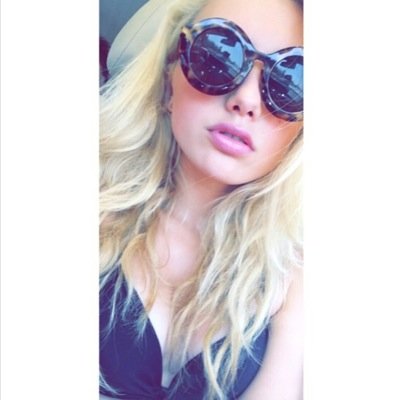 Follow @__wcnderstruck