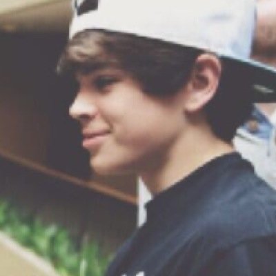 I Tried Hugging Hayes' Girlfriend But Ran Into A Mirror :3