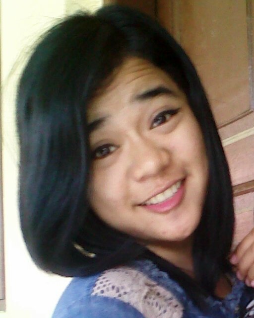 student of Bahasa Indonesia Fakultas Bahasa dan Seni
 University of Medan