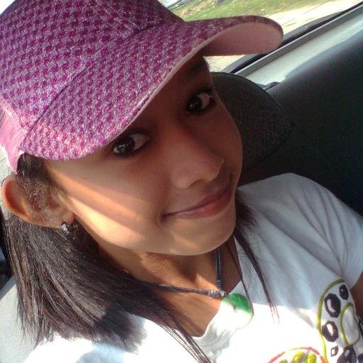 Hi My Name Is Masizzatie I Am 18 Years Of Age Just Call Mas~I Love @AustinMahone and @louis_tomlinson @harry_styles @real_liam_payne @niallofficial @zaynmalik