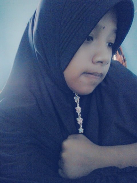 Nama asli : Mariatul soleha indriany , nama panggil.nya : Indry , skarng skolah di SMA Negeri 2 sendawar :) , saya tinggal dikubar kalimantan timur :)