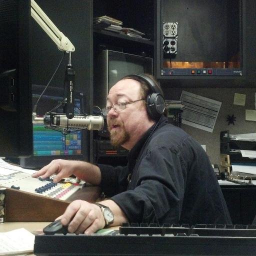 Morning Show Producer for The Foxhole Morning Show on 103.9 The Fox in Flint, MI.  Look me up on FB as Rusty Thomas!