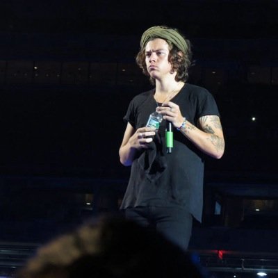 ASK FOR A FOLLOWBACK ✨  @CLHARRYSSA