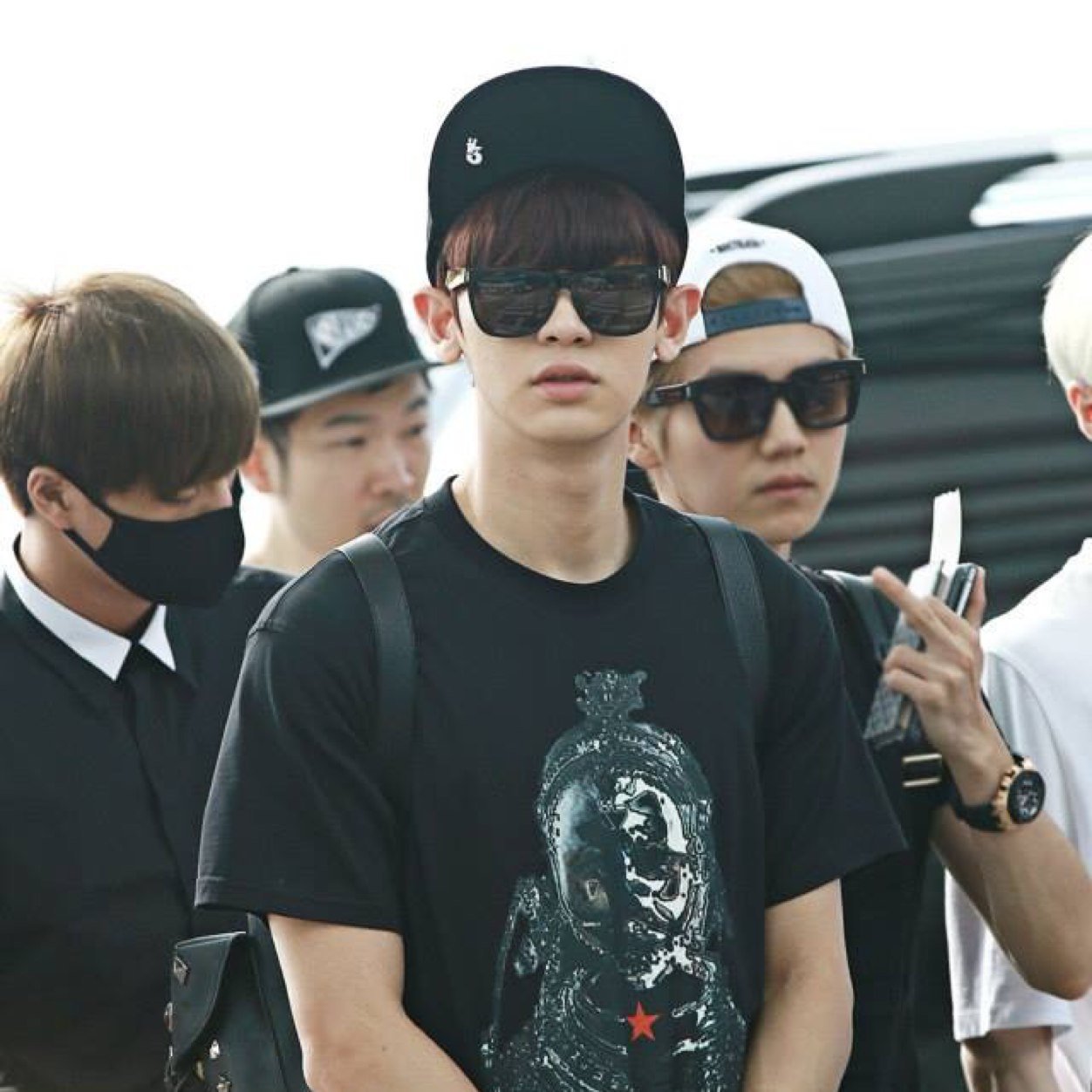 Krisyeol ❤️ OT12 T.T

#Kris #Luhan #Xiumin #Lay #Chen #Tao #Suho #Baekhyun #Chanyeol #D.O #Kai #Sehun