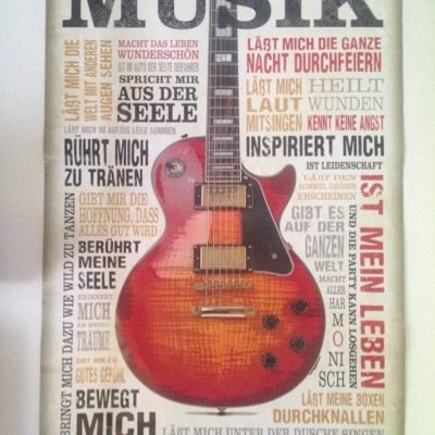 musikausAUT's profile picture. Wir supporten Musik & -er aus Ö ;)
