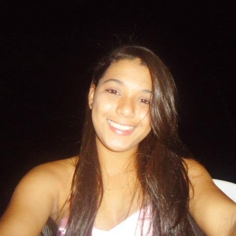 Eu tenho um coração,eu tenho ideais,eu gosto de cinema e de coisas naturais.