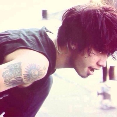 kichi_____'s profile picture. \ ONE OK ROCK /